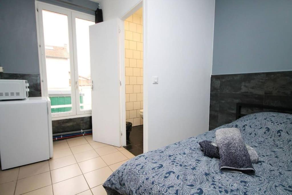 01 - Chambre Avec Lit Double Ideal Jo 2024 Saint-Denis  Eksteriør billede